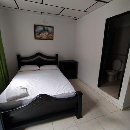 Hotel Andalucia Inn Santa Marta  Ngoại thất bức ảnh
