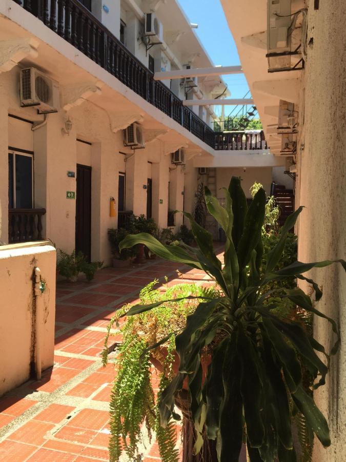 Hotel Andalucia Inn Santa Marta  Ngoại thất bức ảnh
