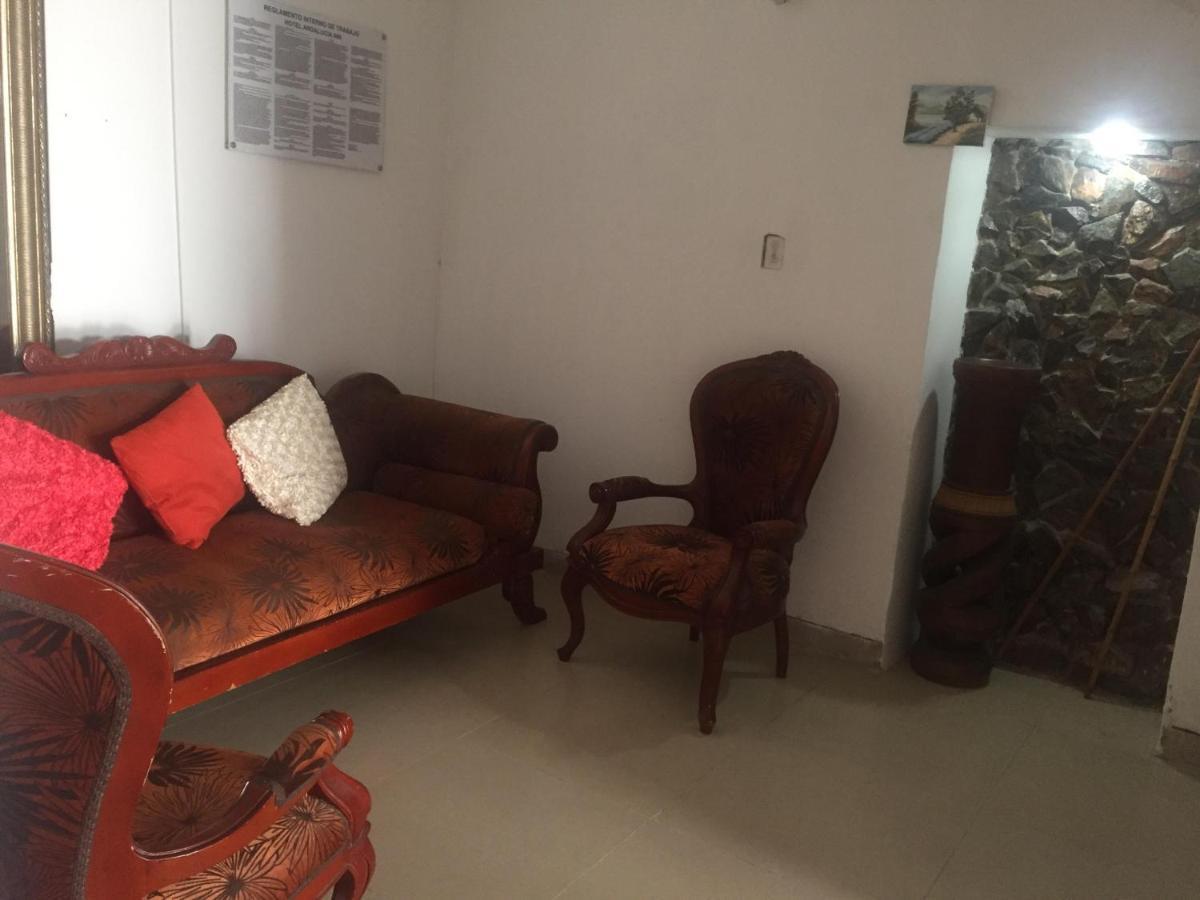 Hotel Andalucia Inn Santa Marta  Ngoại thất bức ảnh