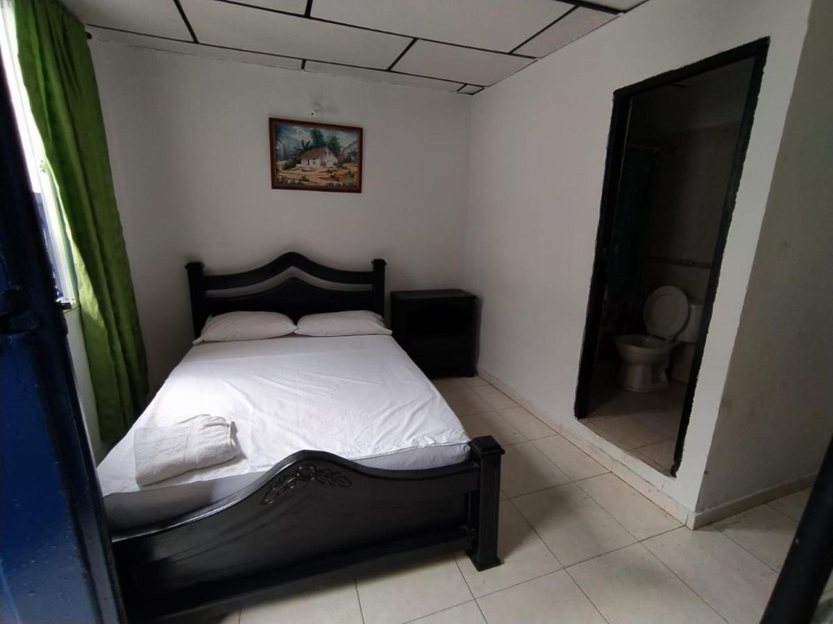 Hotel Andalucia Inn Santa Marta  Ngoại thất bức ảnh