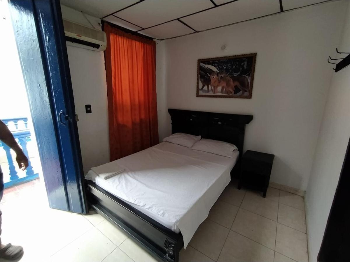 Hotel Andalucia Inn Santa Marta  Ngoại thất bức ảnh