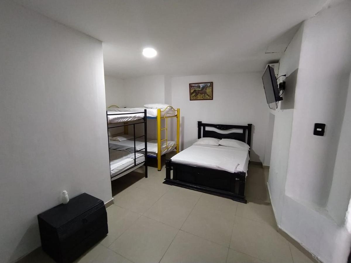 Hotel Andalucia Inn Santa Marta  Ngoại thất bức ảnh