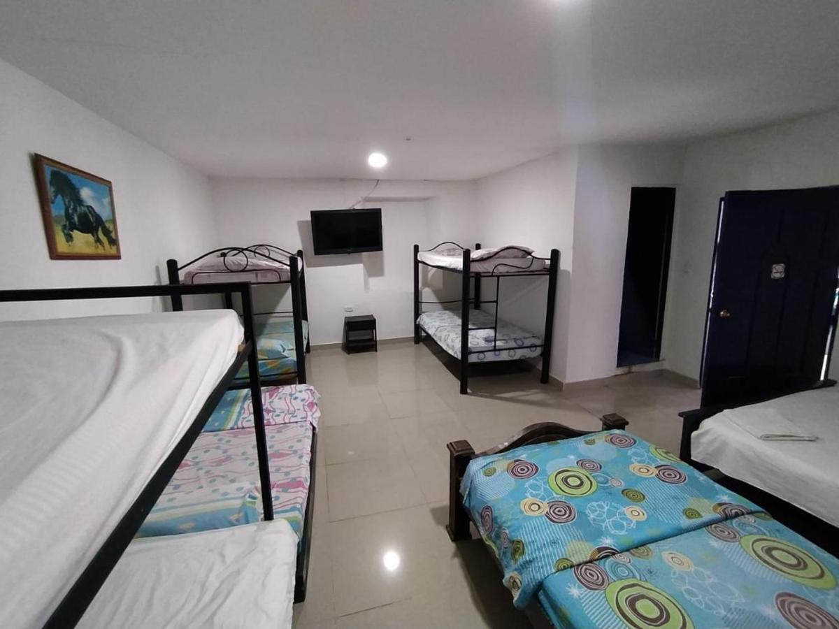 Hotel Andalucia Inn Santa Marta  Ngoại thất bức ảnh