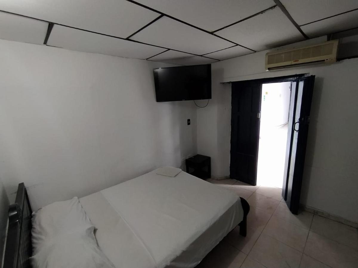 Hotel Andalucia Inn Santa Marta  Ngoại thất bức ảnh
